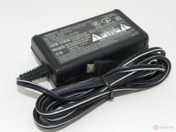 Зарядное устройство для Sony AC-L25B (DBC)