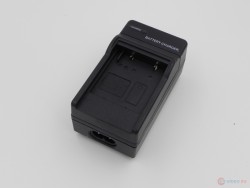 Зарядное устройство DBC для Casio NP-80 / NP-82 / Fujifilm NP-45 / Kodak Klic-7006 / Nikon EN-EL10 / Olympus Li-40 / Li-42 / Pentax D-Li63